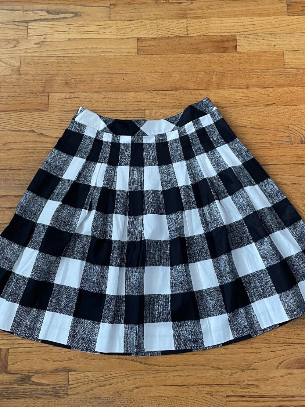 Talbots Black/White Buffalo Plaid Pleated A-Line Midi Skirt Sz 10 priced to sell